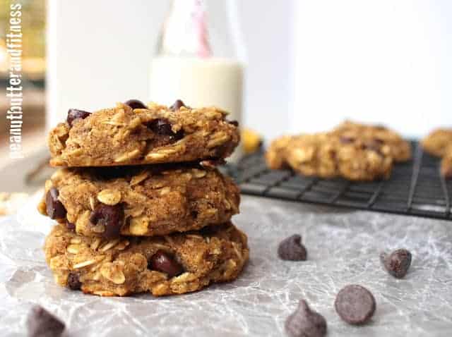 Oatmeal Chocolate Chip Protein Cookies