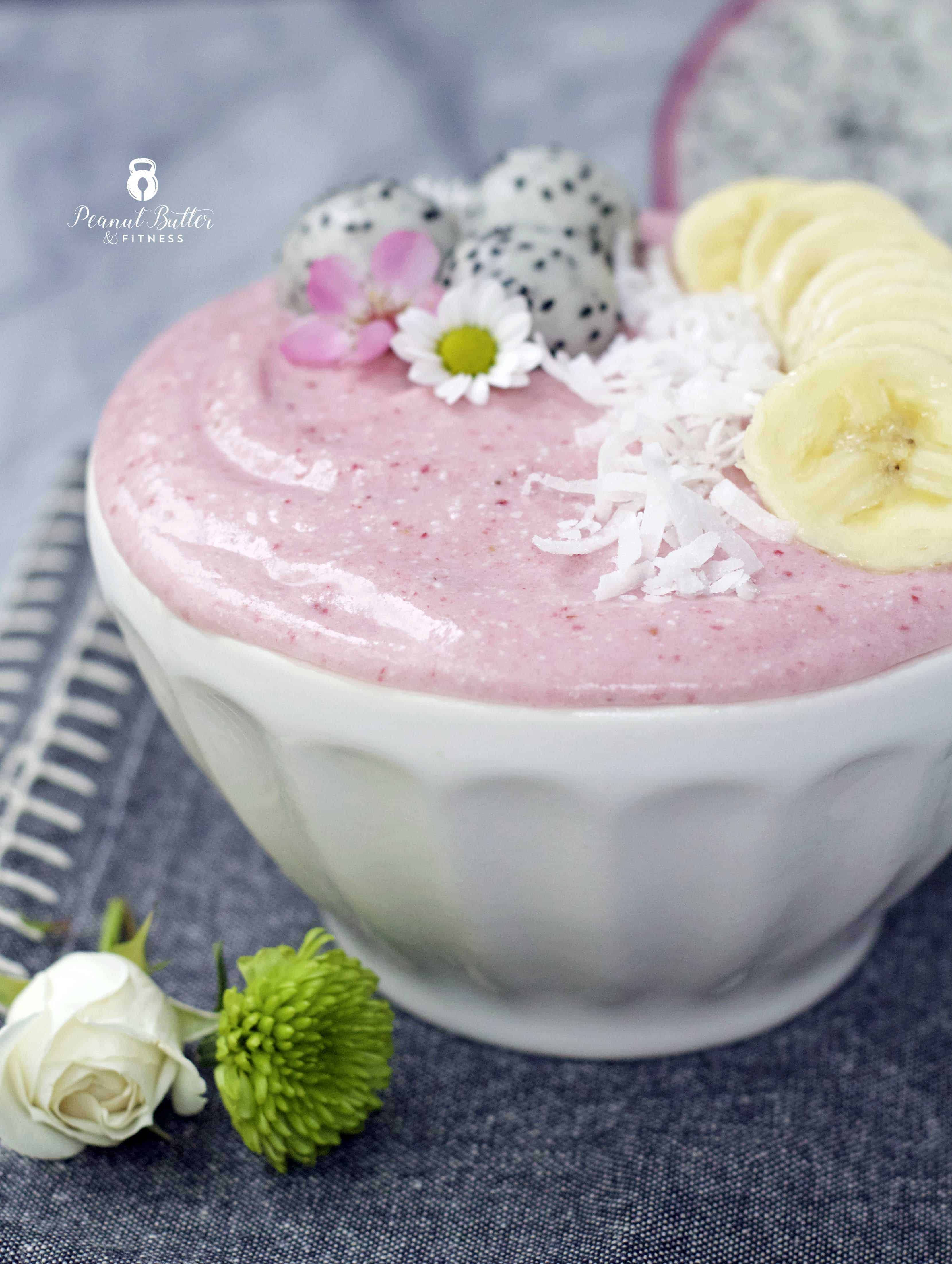 Strawberry Banana Smoothie Bowl