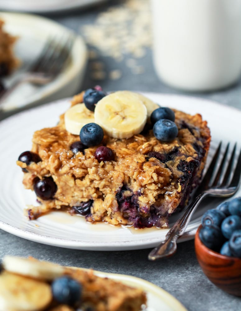 Blueberry Banana Baked Oatmeal