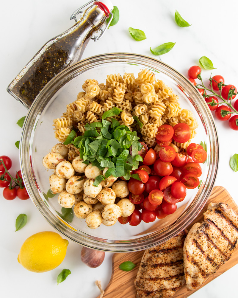 Chicken Caprese Salad Jars (Great for Meal Prep) - Robust Recipes