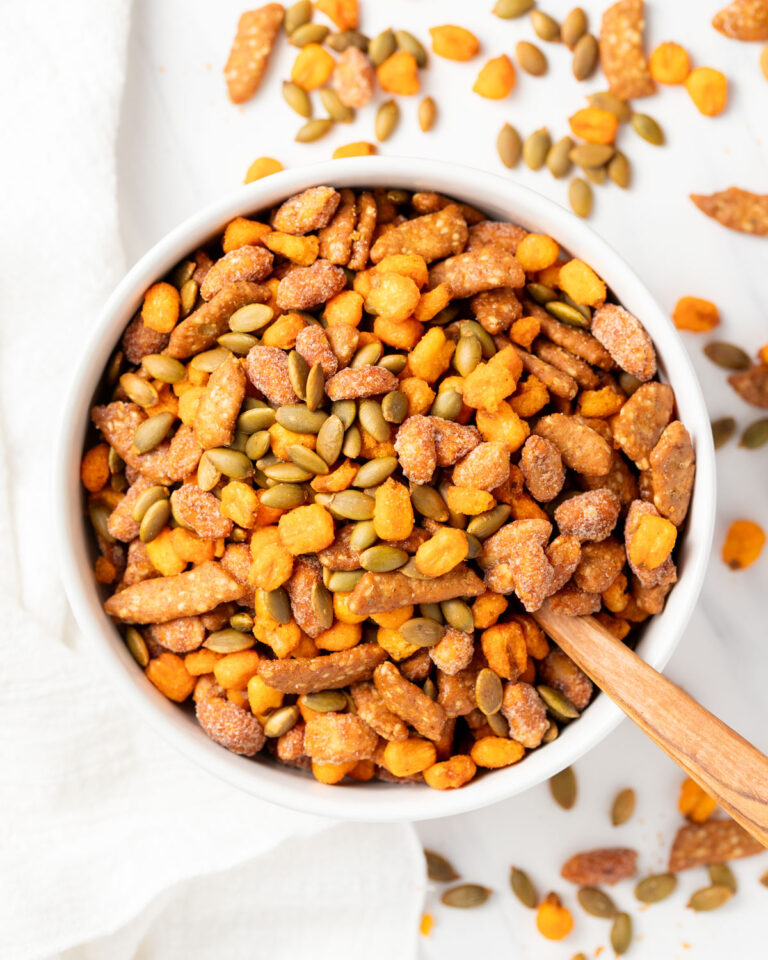 How To Build the Ultimate Trail Mix (+ 8 Recipes to Try!) Peanut
