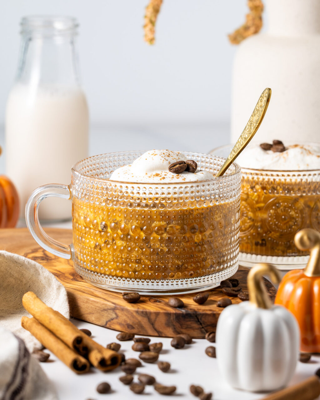 PSL Protein Overnight Oats. Bring the flavors of a classic Pumpkin Spice Latte to your high protein make-ahead breakfast, complete with the caffeine boost! These creamy overnight oats deliver 23 grams of protein per serving.